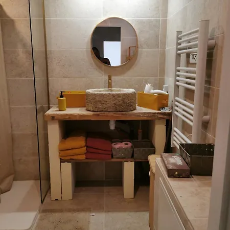 Avec Jardin Lägenhet