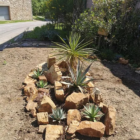 Avec Jardin Lägenhet